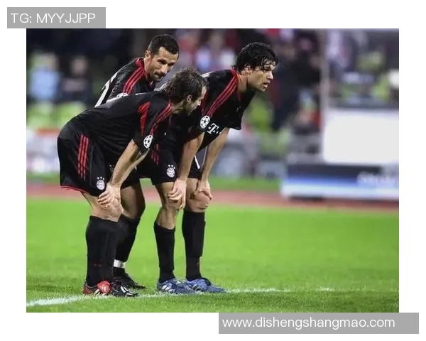 慕尼黑足球明星的崛起与辉煌:德国足球的传奇故事 慕尼黑足球明星的崛起与辉煌:德国足球的传奇故事